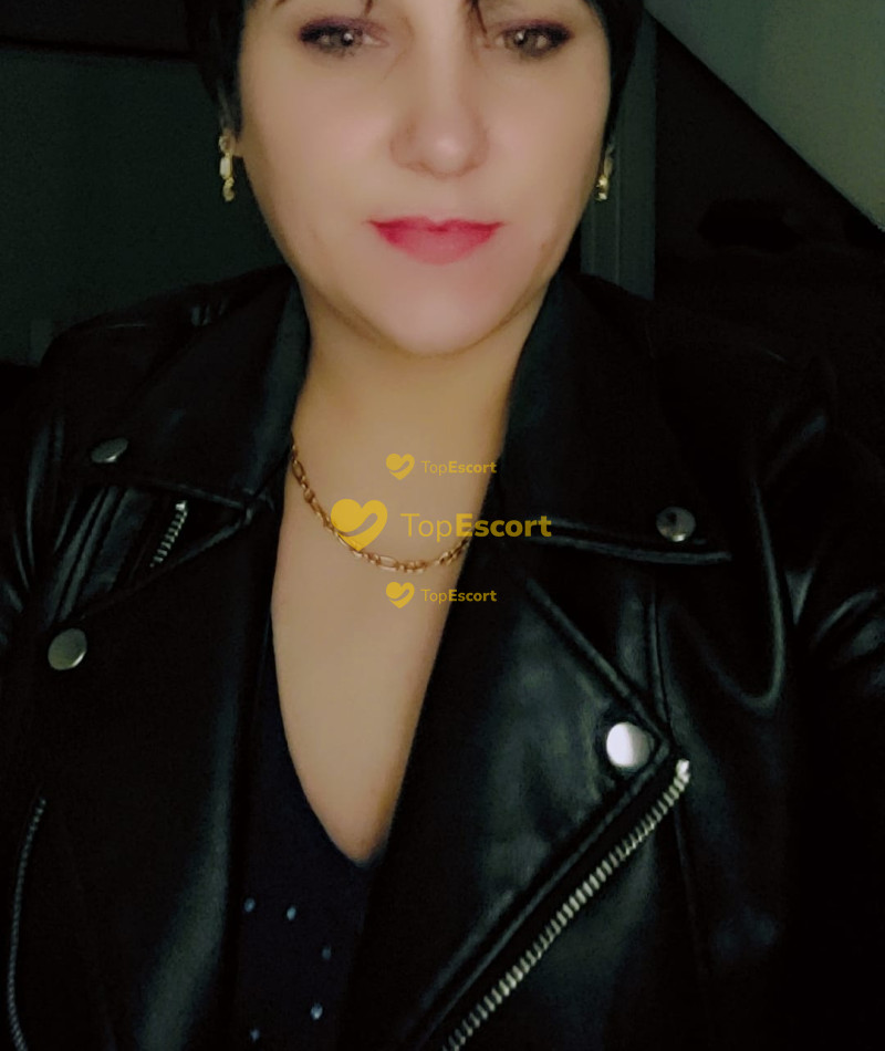 Lora
