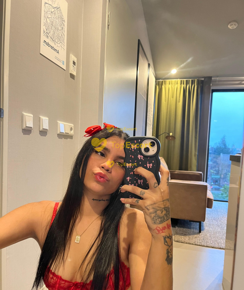 Mia